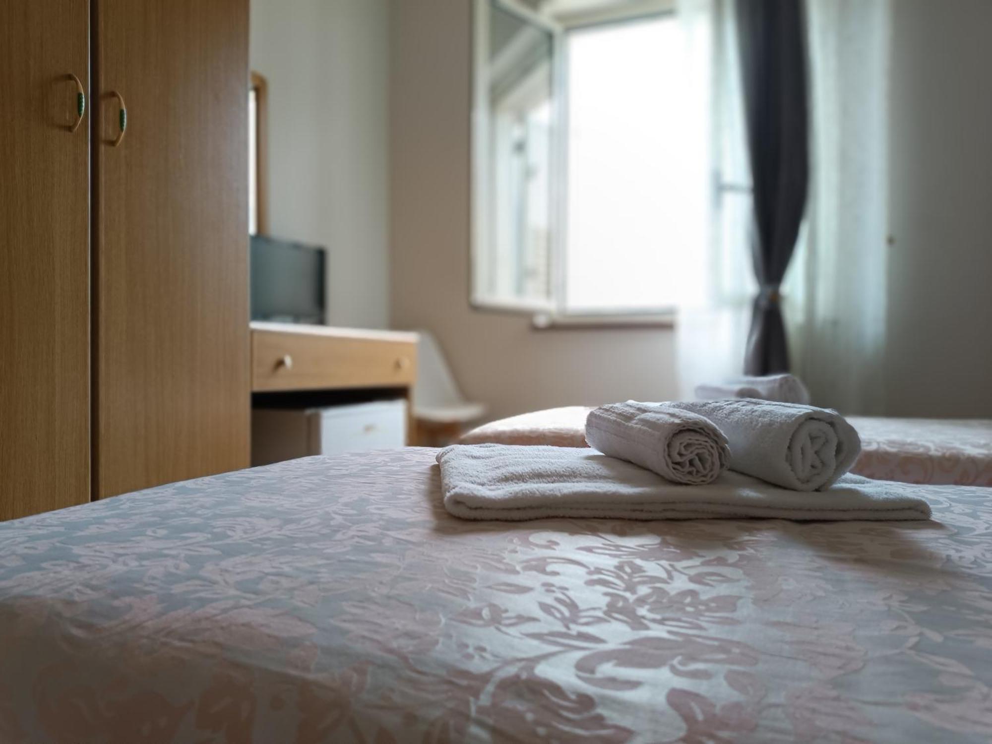 Il Quadrifoglio Hotel Frascineto Eksteriør billede